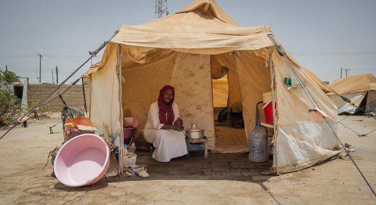 Защита мирного населения, гражданских объектов и местной инфраструктуры является обязательством по международному праву. 